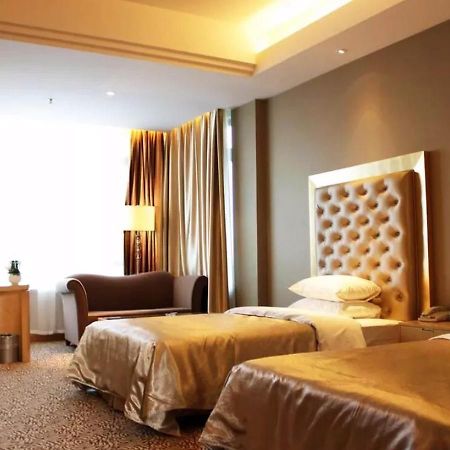 Glarun Jinling Hotel Nanjing  Exterior photo