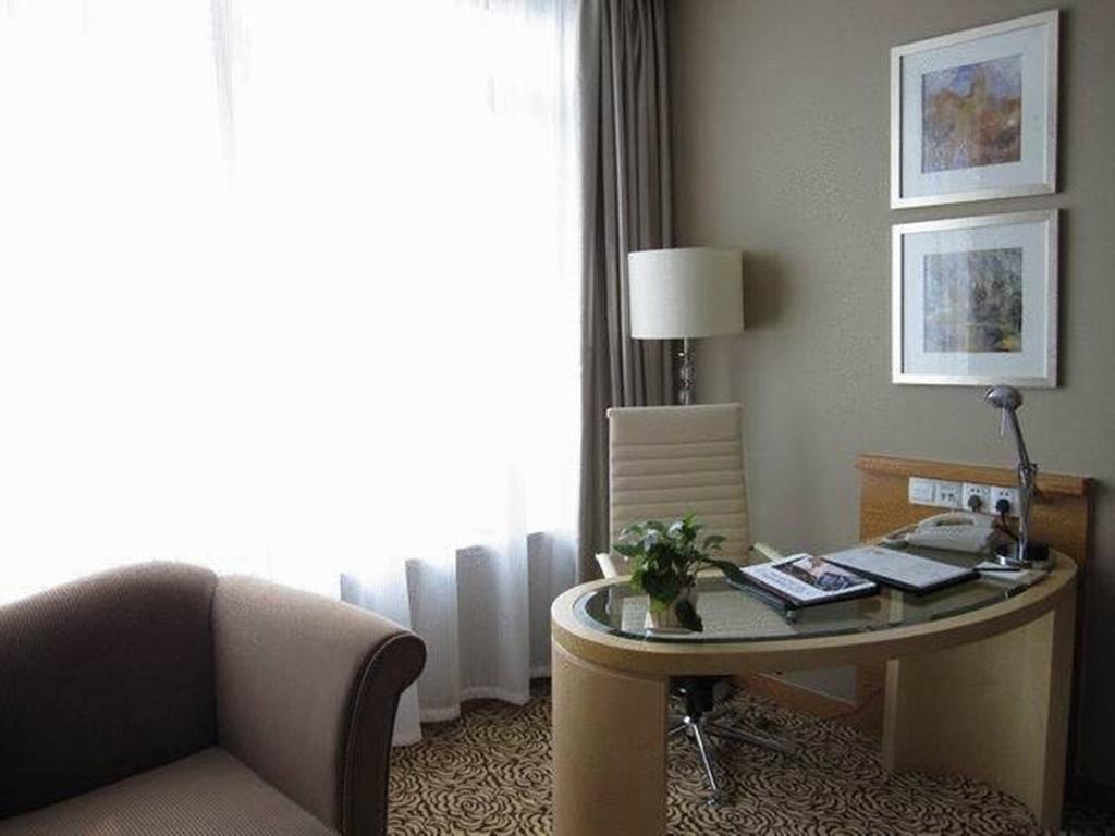 Glarun Jinling Hotel Nanjing  Exterior photo