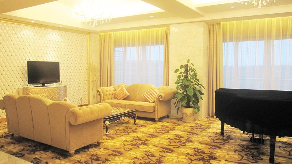 Glarun Jinling Hotel Nanjing  Exterior photo