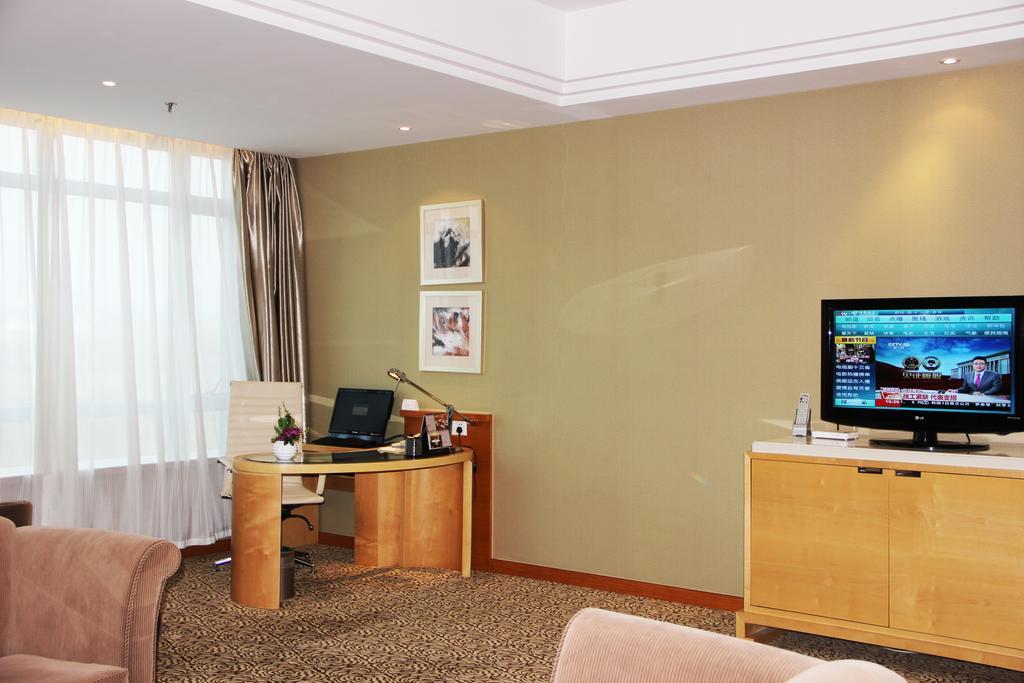Glarun Jinling Hotel Nanjing  Exterior photo