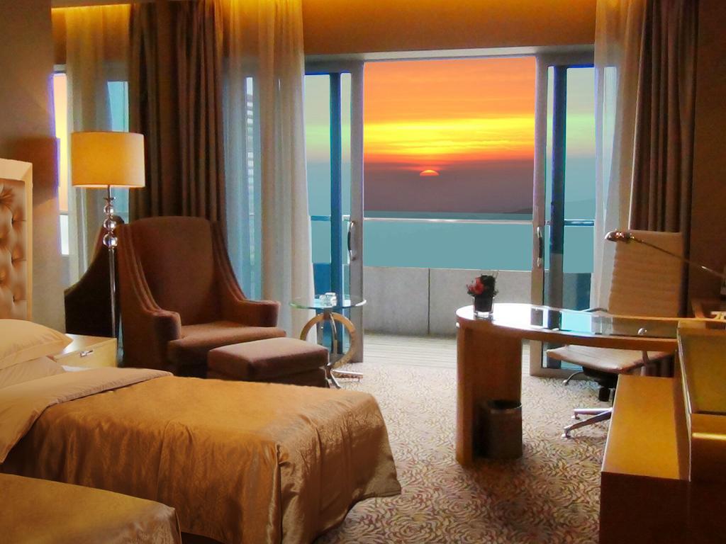Glarun Jinling Hotel Nanjing  Exterior photo